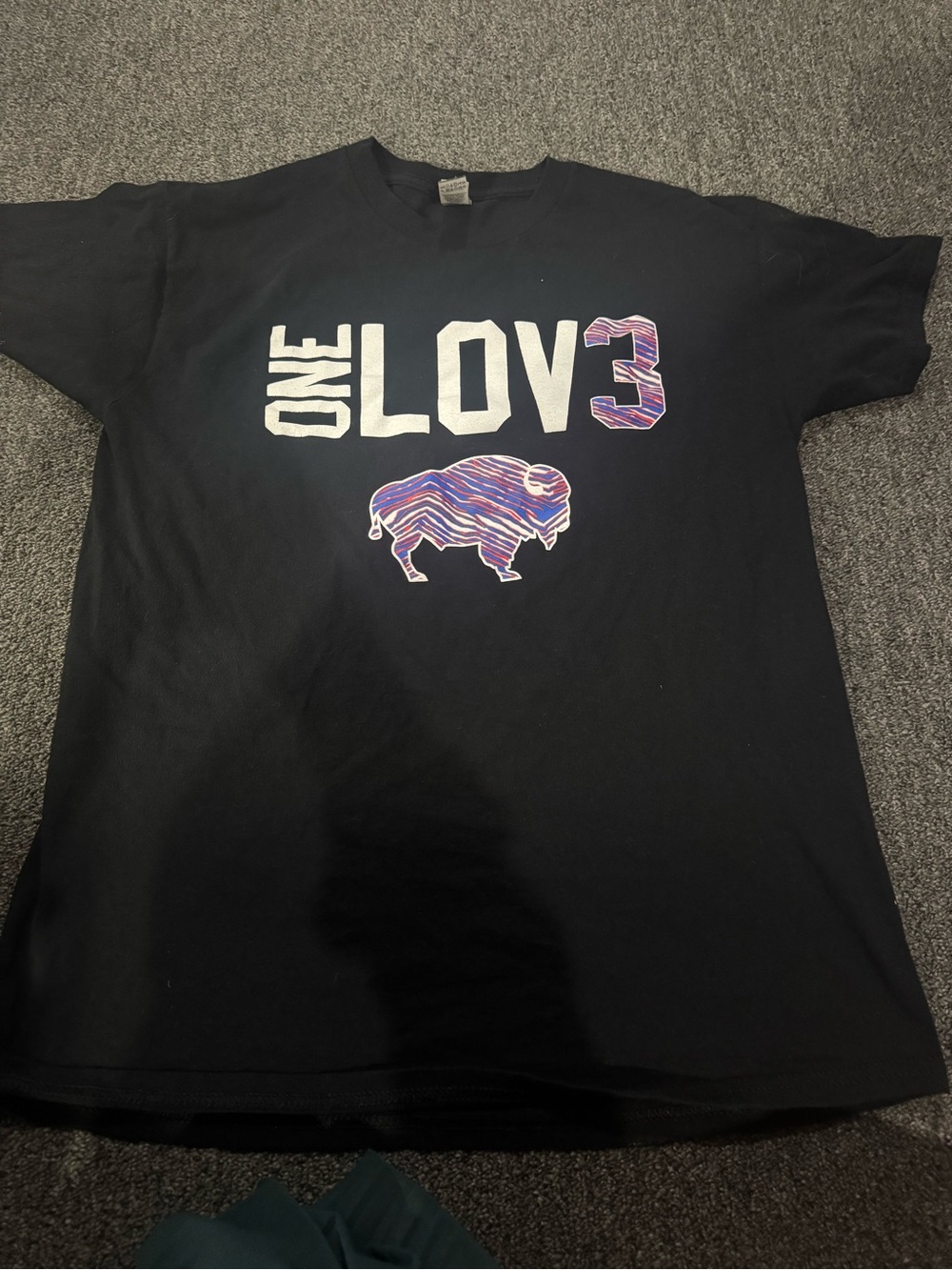 One Love Buffalo Graphic women’s  T-Shirt - Black medium